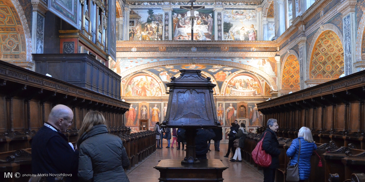 Altar view inside the Monastero San Maurizio in Milan