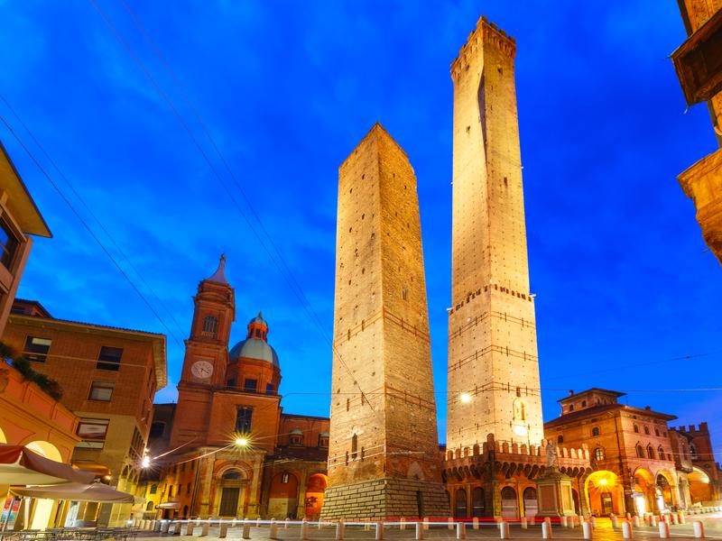 Bologna: two towers at night