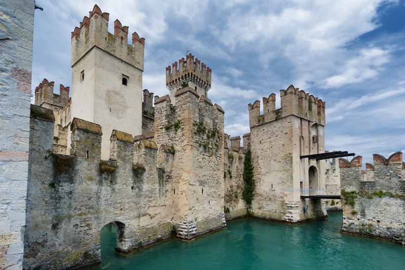 Lake Garda Sirmione castle