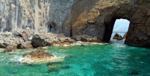 Lipari-islands-water_1