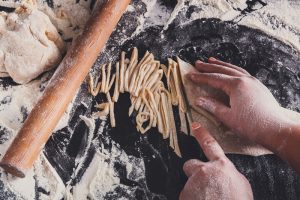 cooking_class_fresh_pasta_hands