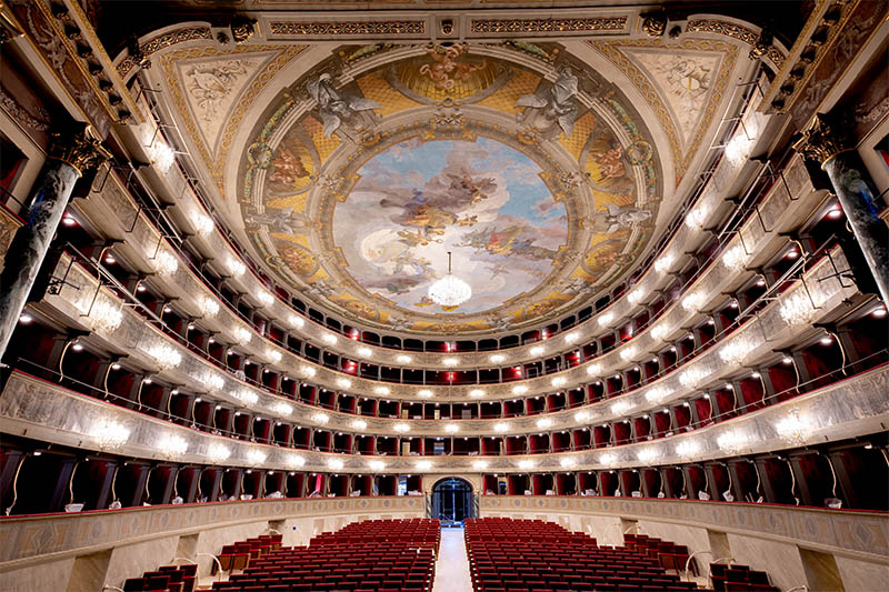 Teatro_Donizetti_Bergamo_is_reopening