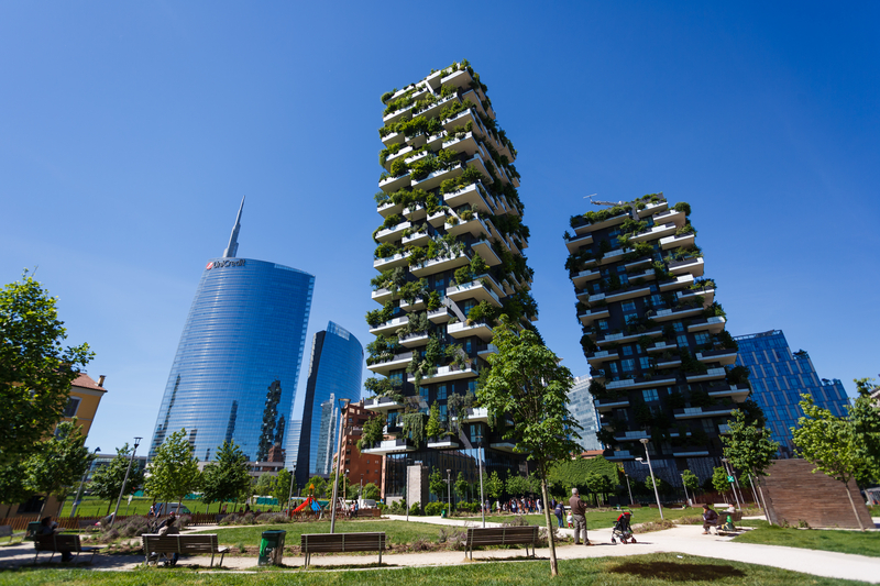Milan’s Green Innovation: an Eco-Friendly Billboard